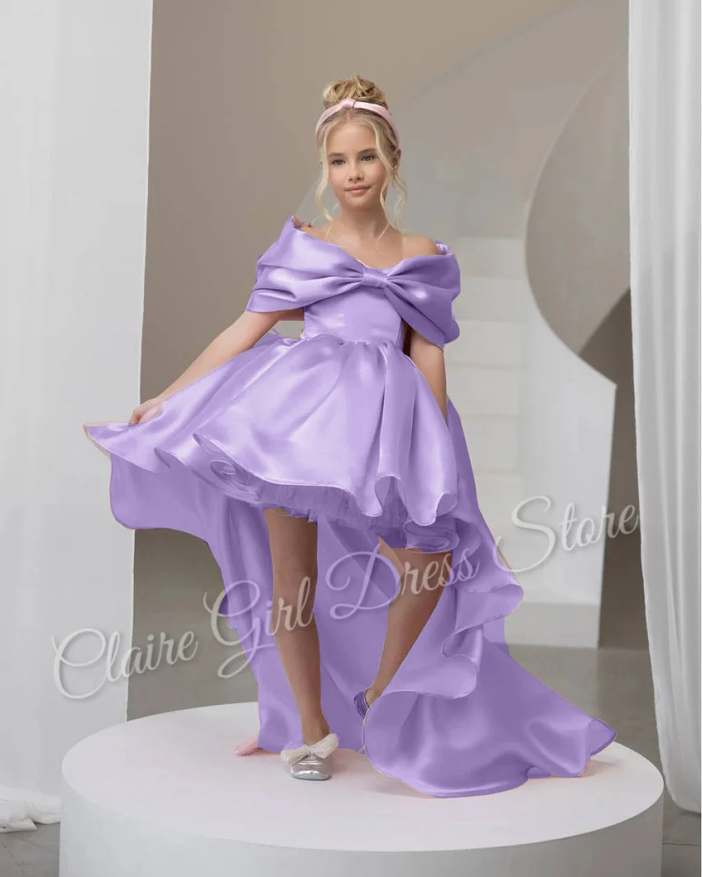 Customized Purple Flower Girl Dresses For Wedding Satin With Bow Off Shoulder Kids Birthday Party First Communion Ball Gown
Customized Purple Flower Girl Dresses For Wedding Satin With Bow Off Shoulder Kids Birthday Party First Communion Ball Gown