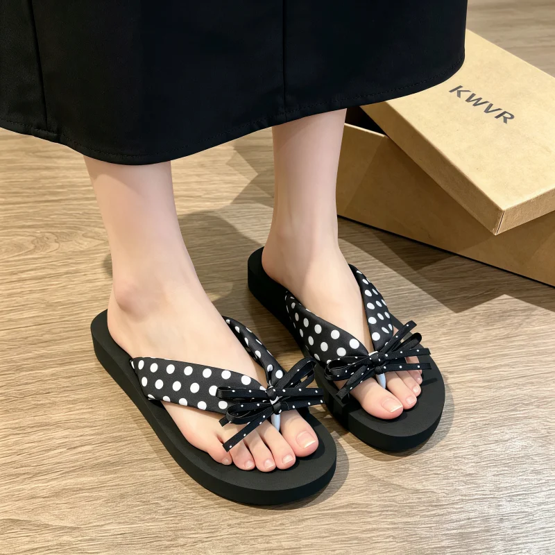 Fashion Butterfly-knot Women Slippers Novelty Polka Dot Ladies Flip-Flops Thick Sole Outdoor Slides Shoes Summer Casual Slippers
Fashion Butterfly-knot Women Slippers Novelty Polka Dot Ladies Flip-Flops Thick Sole Outdoor Slides Shoes Summer Casual Slippers