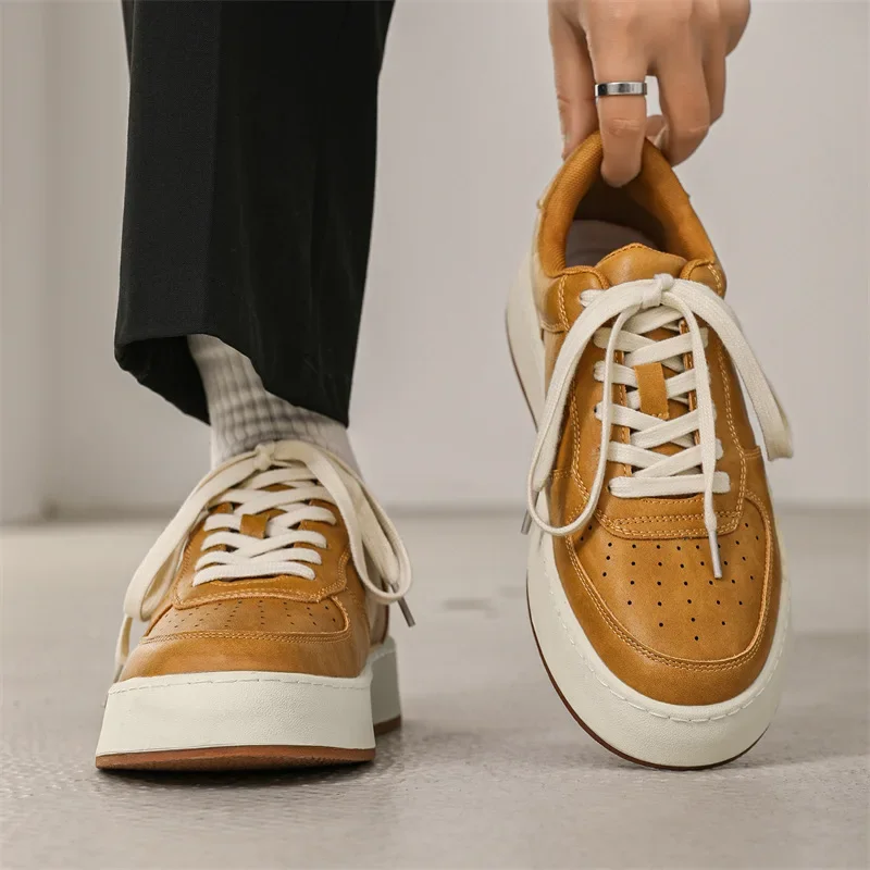 2025 New High End Versatile Casual Trendy Board Shoes, One Step Stepping Men's Leather Shoes, Retro Sports Casual Shoes
2025 New High End Versatile Casual Trendy Board Shoes, One Step Stepping Men's Leather Shoes, Retro Sports Casual Shoes
