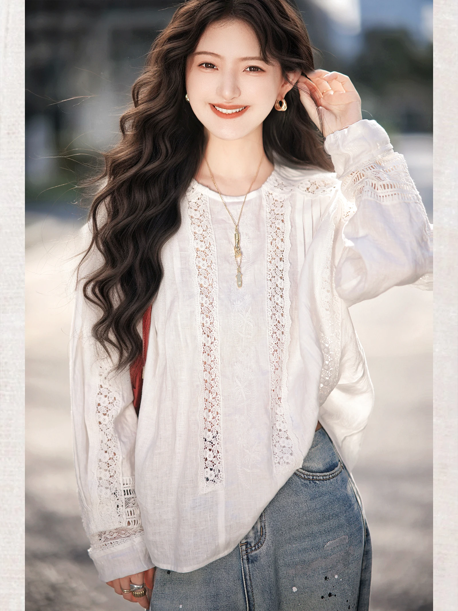 Zhaodaxi Ele White Peach Lace Loose round Ne irt Charming Stitching Commute Sle Long Sve Spring Faion Ladies' Top
Zhaodaxi Ele White Peach Lace Loose round Ne irt Charming Stitching Commute Sle Long Sve Spring Faion Ladies' Top