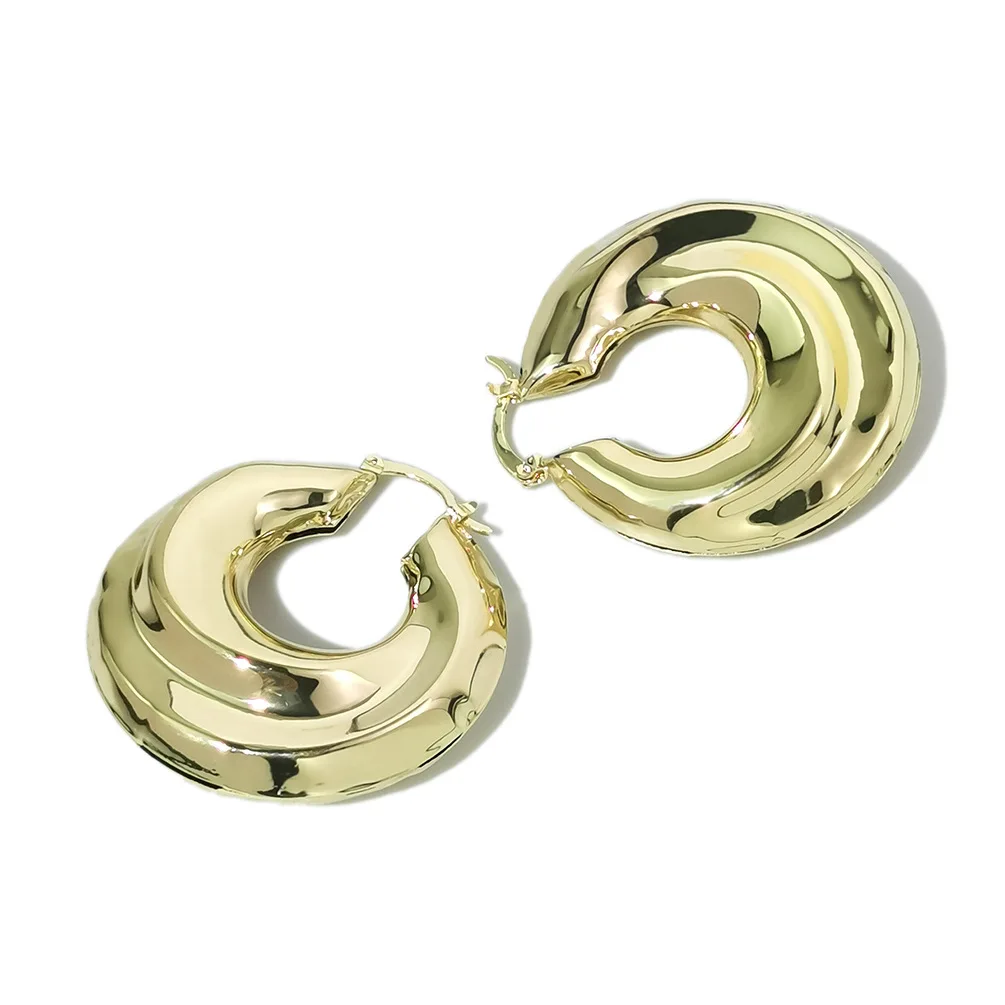ESALE European and American style metal C-shaped earrings, niche high-end earrings, Dubai women's jewelry, party jewelry
ESALE European and American style metal C-shaped earrings, niche high-end earrings, Dubai women's jewelry, party jewelry