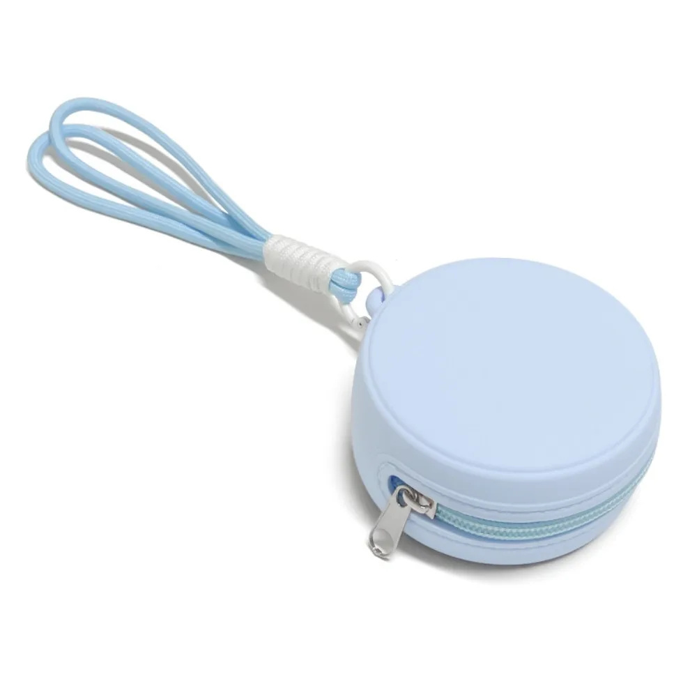 Multifunctional Silicone Earphone Bag Zipper Round Waterproof Coin Purse Portable with Rope Data Cable Storage Bag Man
Multifunctional Silicone Earphone Bag Zipper Round Waterproof Coin Purse Portable with Rope Data Cable Storage Bag Man