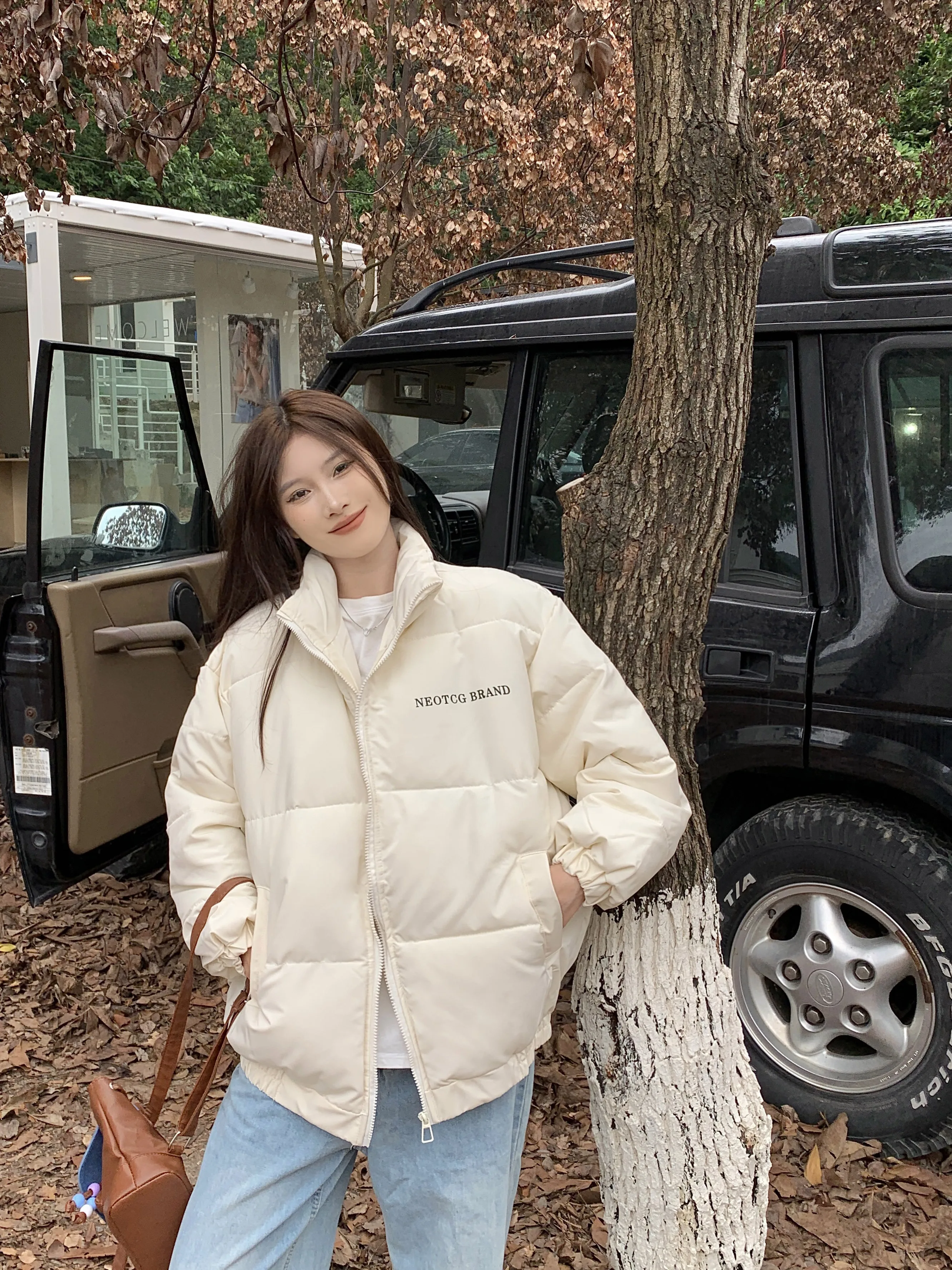 Korean Style Women's Down Jacket Winter Cotton-padded Warm Clothes Stand Collar Thicken Loose Bread Coat Autumn Lady Streetwear
Korean Style Women's Down Jacket Winter Cotton-padded Warm Clothes Stand Collar Thicken Loose Bread Coat Autumn Lady Streetwear