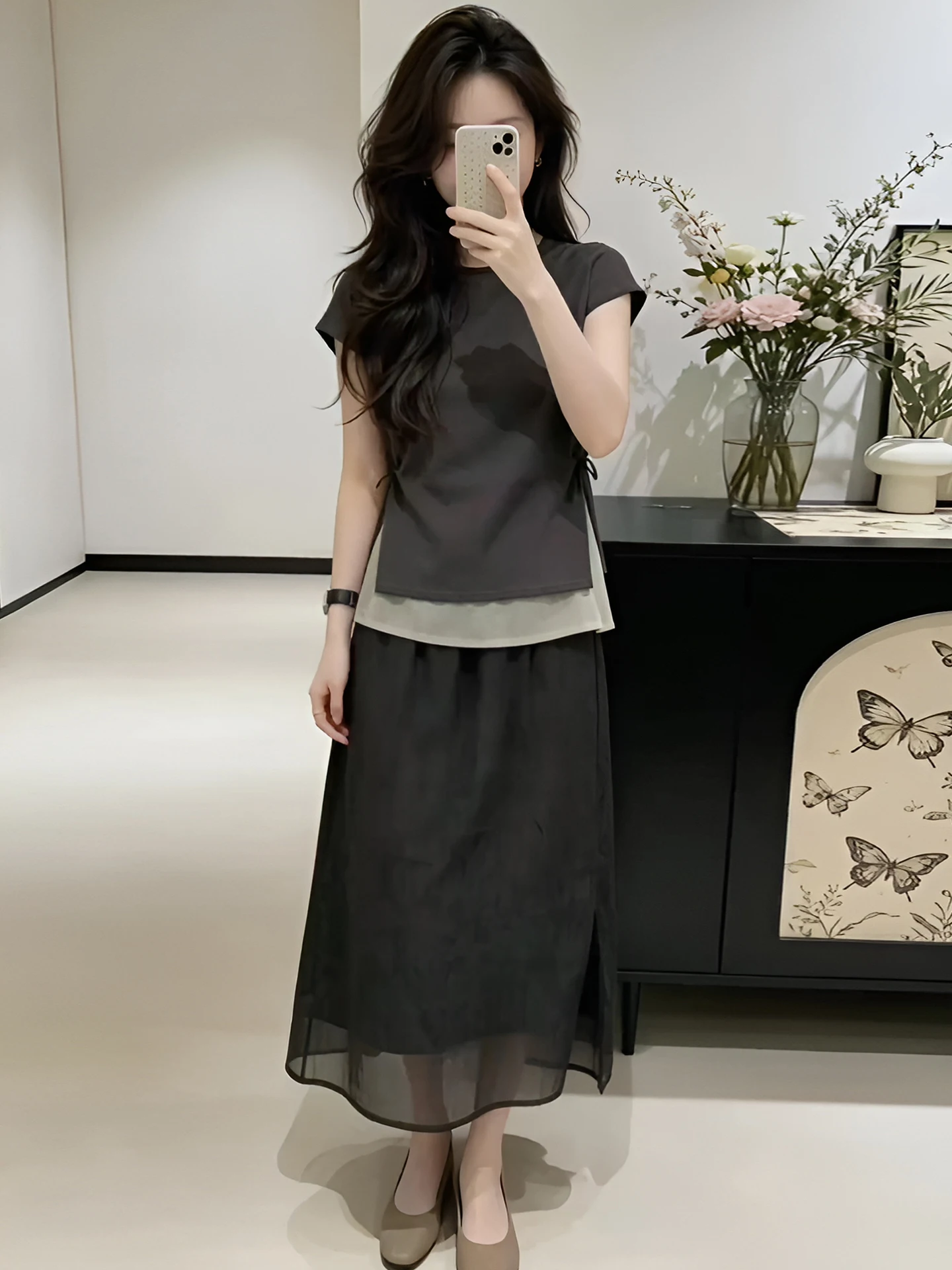 Summer 2026 Fashionable round Neck Mesh Splice Short Sleeve Top And Skirt Set Versatile High Waist Long Skirt Ensemble
Summer 2026 Fashionable round Neck Mesh Splice Short Sleeve Top And Skirt Set Versatile High Waist Long Skirt Ensemble