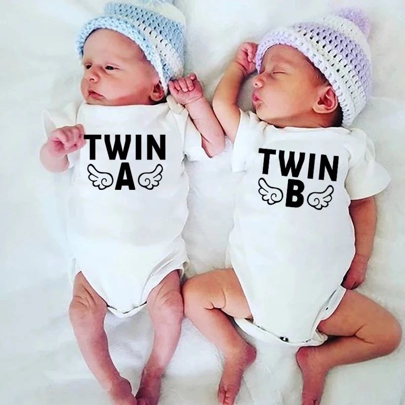 Twin A Twin B Printed Newborn Baby Outfits Cotton Short Sleeve Boy Girl Twins Rompers Casual Infant Bodysuit Baby Shower Gifts
Twin A Twin B Printed Newborn Baby Outfits Cotton Short Sleeve Boy Girl Twins Rompers Casual Infant Bodysuit Baby Shower Gifts