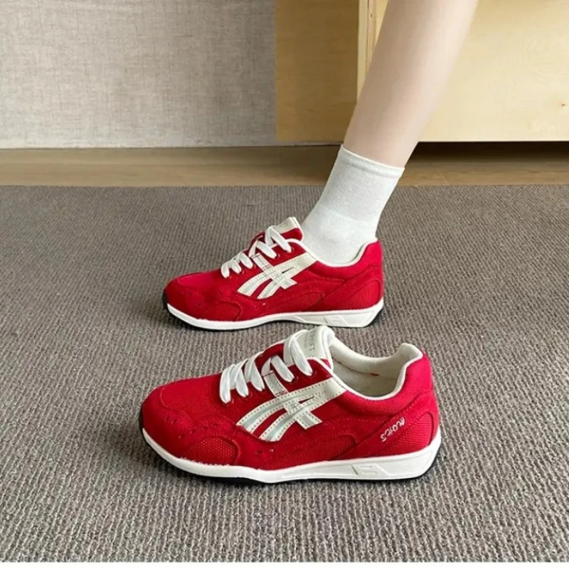 Ladies' comfortable, fashionable, versatile and casual new double net German training sports women's shoes
Ladies' comfortable, fashionable, versatile and casual new double net German training sports women's shoes