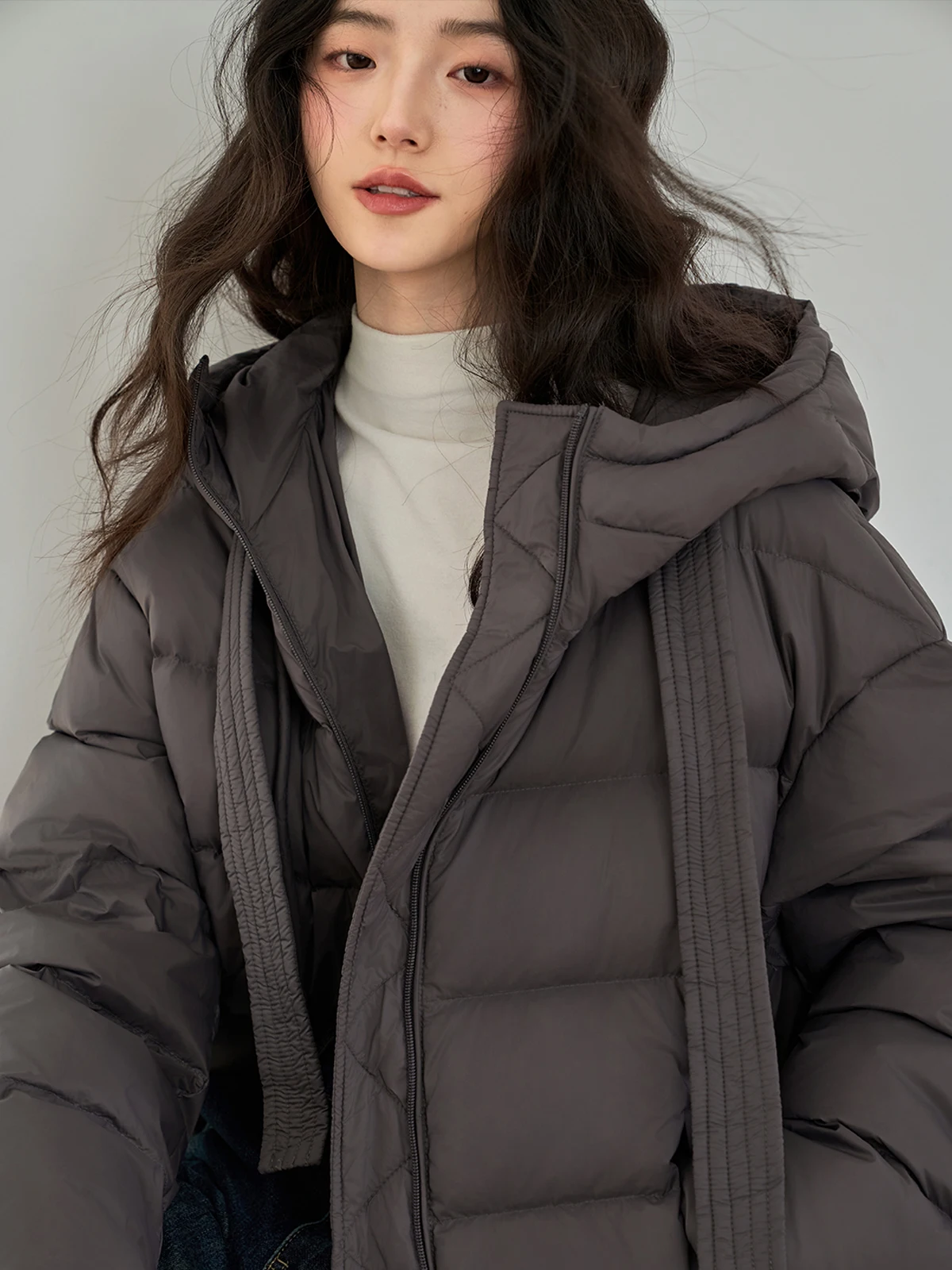 MoZa Brown Double Zipper Long Thiened Women's down Jaet Du Feather Hooded Coat Korean Sle Commute Wind High-End Feeling
MoZa Brown Double Zipper Long Thiened Women's down Jaet Du Feather Hooded Coat Korean Sle Commute Wind High-End Feeling