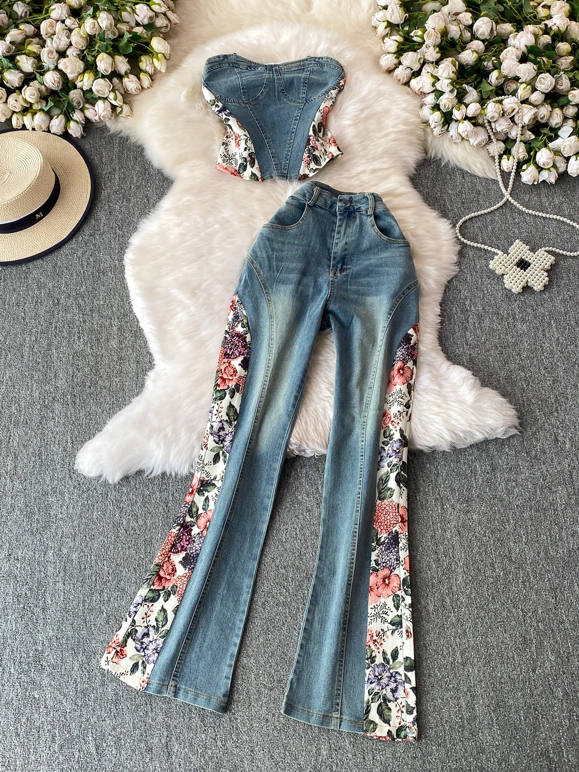 Elegant Printed Splice Denim Crop Top And High Waist Bell Bottom Pants Two Piece Set Slimming Fashionable Office Wear for You...
Elegant Printed Splice Denim Crop Top And High Waist Bell Bottom Pants Two Piece Set Slimming Fashionable Office Wear for You...