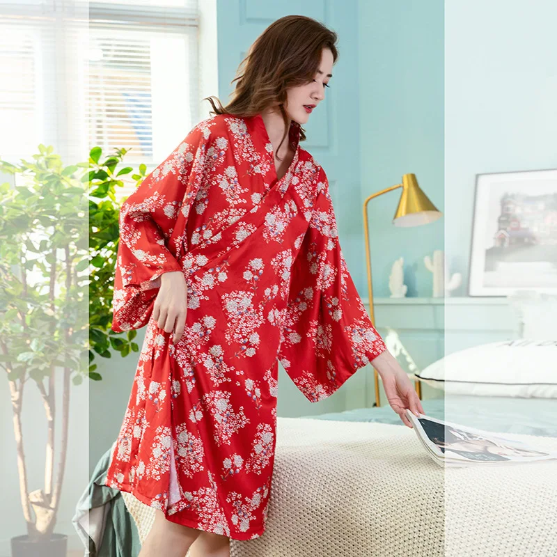 Ice Silk Pajamas Spring And Summer Women's Three-quarter Sleeves Sweet Chinese Pajamas Women's Summer Nightgowns Women's Househo
Ice Silk Pajamas Spring And Summer Women's Three-quarter Sleeves Sweet Chinese Pajamas Women's Summer Nightgowns Women's Househo