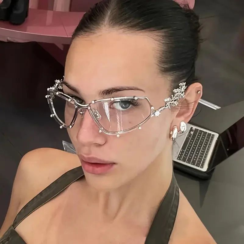 Fashion Rhinestone Glasses Women Men Oversized Cat Eye Glasses Metal Oversized Oval Shades Frame Vintage Bling Party Eyeglasses
Fashion Rhinestone Glasses Women Men Oversized Cat Eye Glasses Metal Oversized Oval Shades Frame Vintage Bling Party Eyeglasses