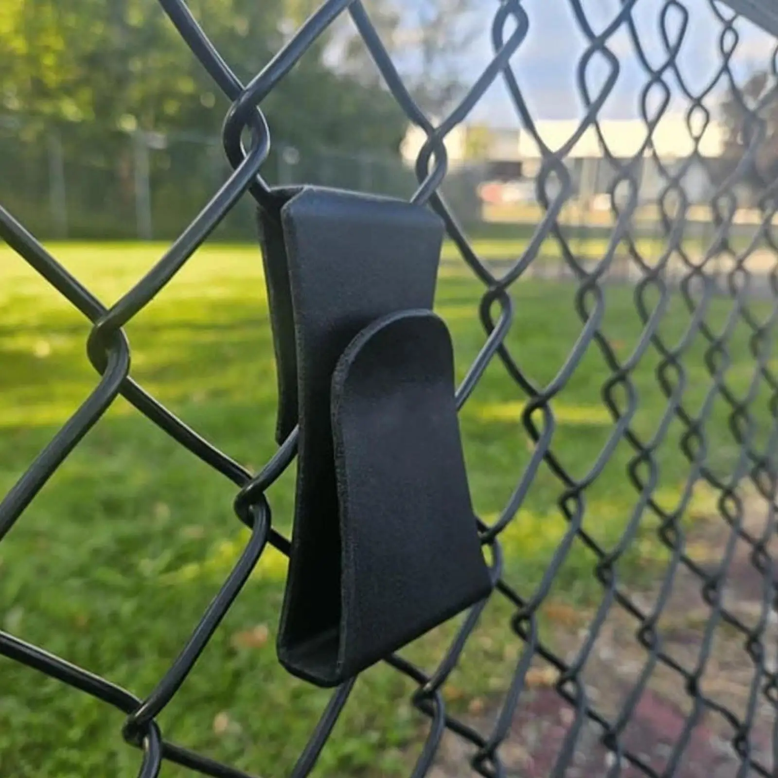 Tennis Camera Mount Compact Fence Bracket Stable Phone Holder Easy to Use for Pickleball and Volleyball
Tennis Camera Mount Compact Fence Bracket Stable Phone Holder Easy to Use for Pickleball and Volleyball