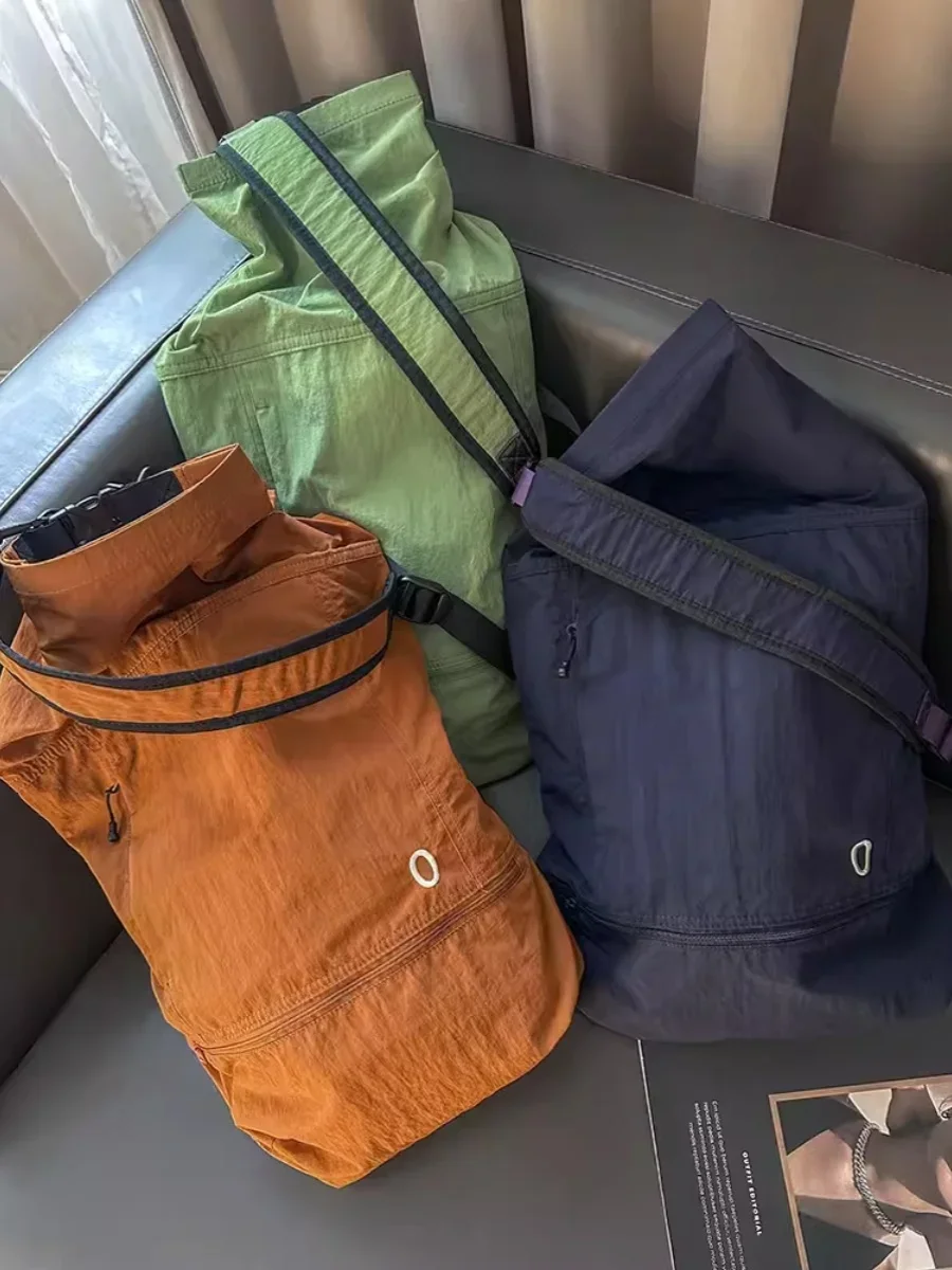 Fitness Wrinkled Feeling Casual Backpack Large Capacity Cycling Waterproof Shoulder Bag Roll Mouth Outdoor Model
Fitness Wrinkled Feeling Casual Backpack Large Capacity Cycling Waterproof Shoulder Bag Roll Mouth Outdoor Model