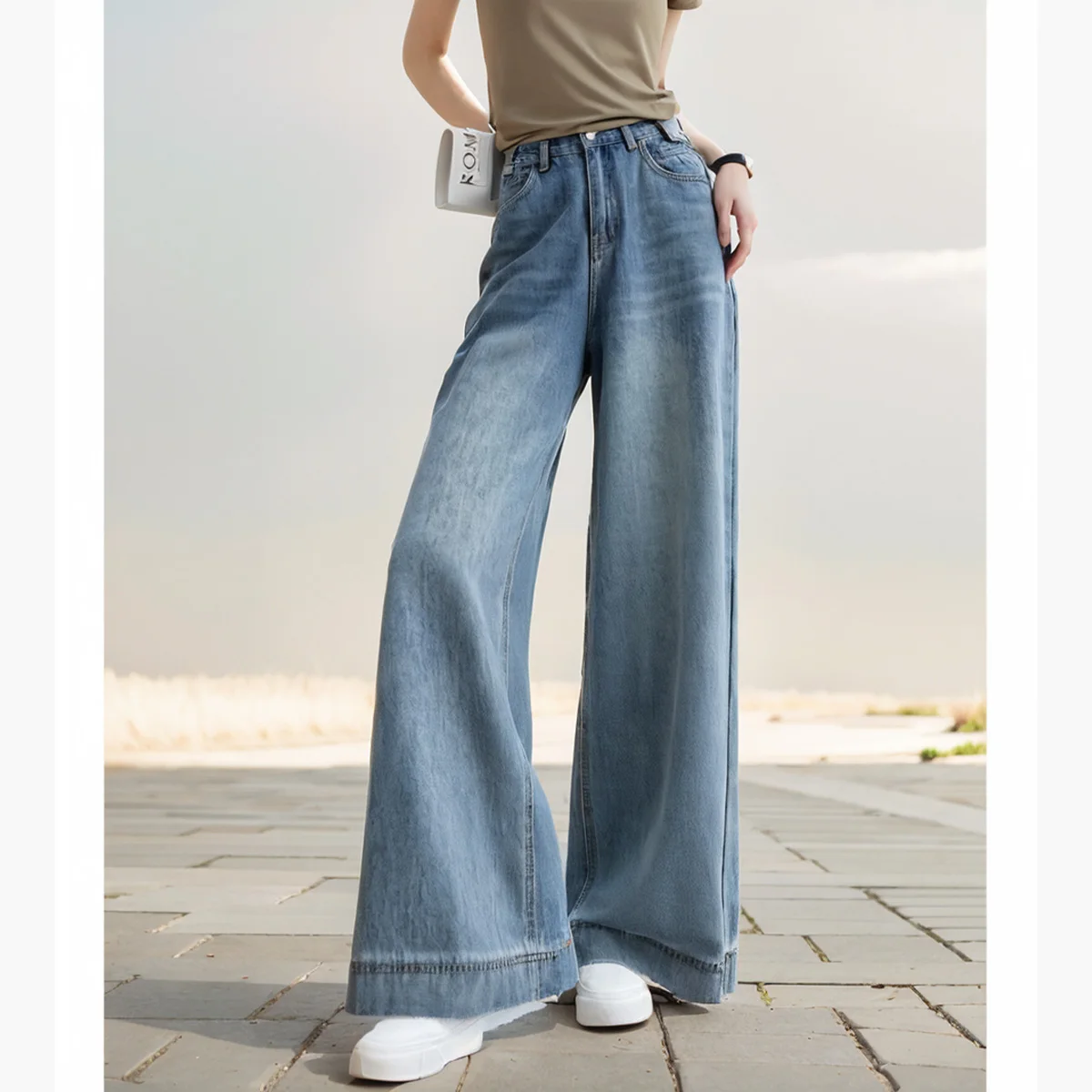 VIMLY 2025 Summer Women's Casual Denim Pants Washed High Waisted Straight Simple Office Womenwear Loose Wide Leg Trousers 75016
VIMLY 2025 Summer Women's Casual Denim Pants Washed High Waisted Straight Simple Office Womenwear Loose Wide Leg Trousers 75016