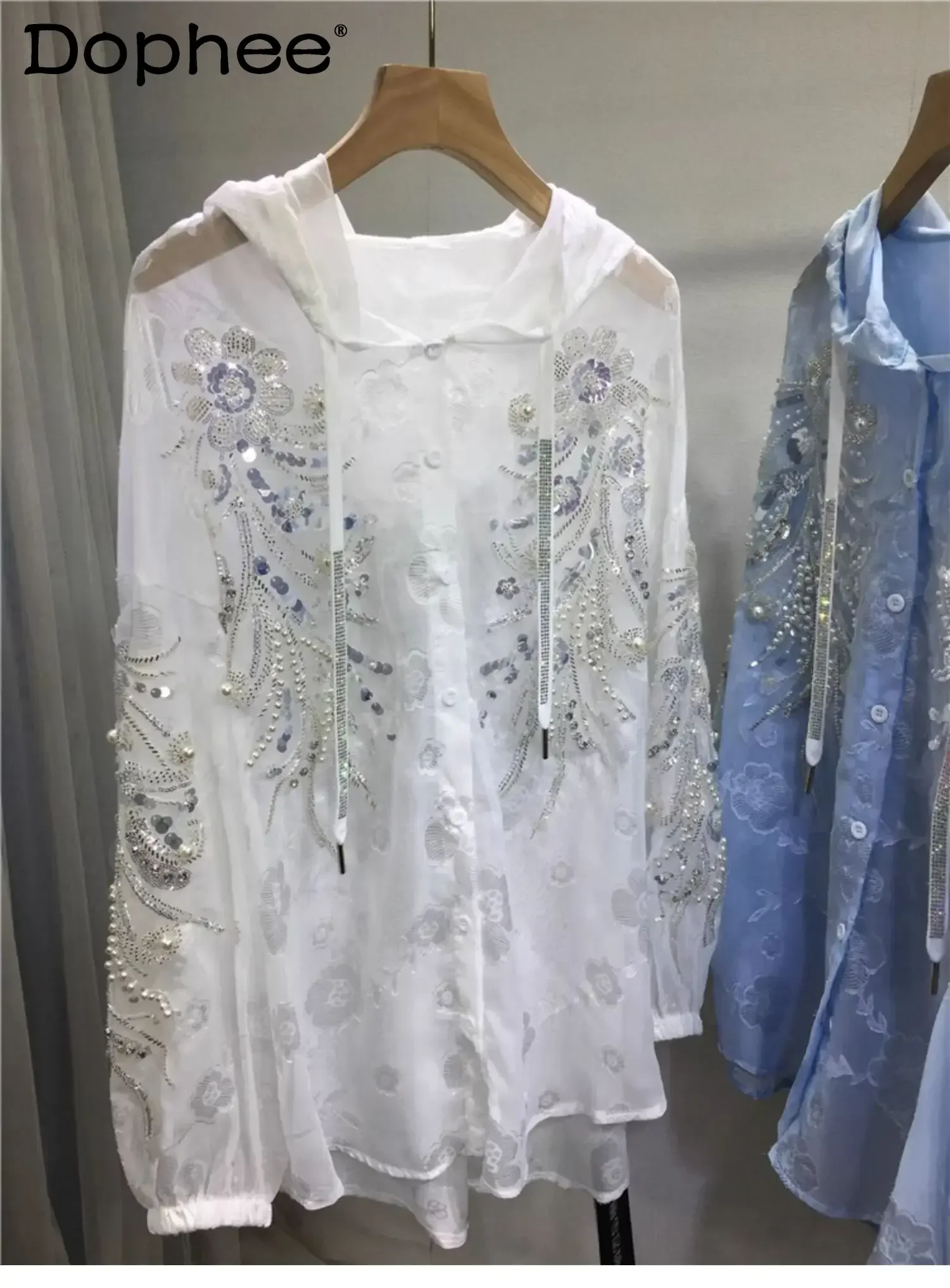 Heavy Industry Beaded Sunscreen Shirt Women's Summer Light and Thin Cardigan Loose Hooded Shirt Sunscreen Shirt Versatile Tops
Heavy Industry Beaded Sunscreen Shirt Women's Summer Light and Thin Cardigan Loose Hooded Shirt Sunscreen Shirt Versatile Tops