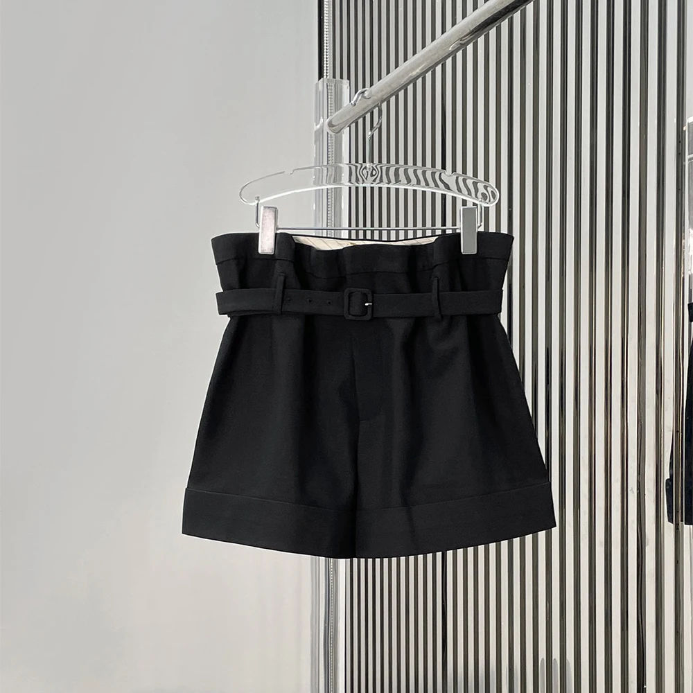 Wool Blend Women Shorts High Waist Belted A Line Casual Office Lady Elegant Black Shorts New Spring/Summer 2026 Y2K
Wool Blend Women Shorts High Waist Belted A Line Casual Office Lady Elegant Black Shorts New Spring/Summer 2026 Y2K