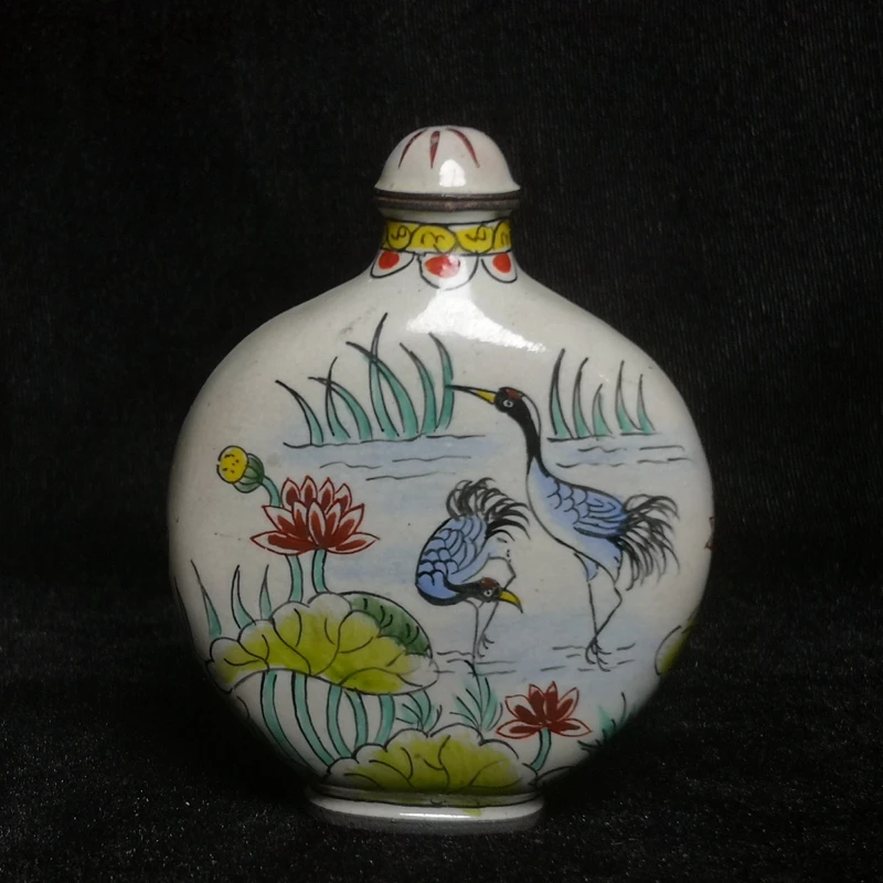 YIZHU CULTUER ART Size 3 Inch Marked Chinese Bronze Cloisonne Painting lotus mandarin duck Crane bird Snuff Bottle 
YIZHU CULTUER ART Size 3 Inch Marked Chinese Bronze Cloisonne Painting lotus mandarin duck Crane bird Snuff Bottle