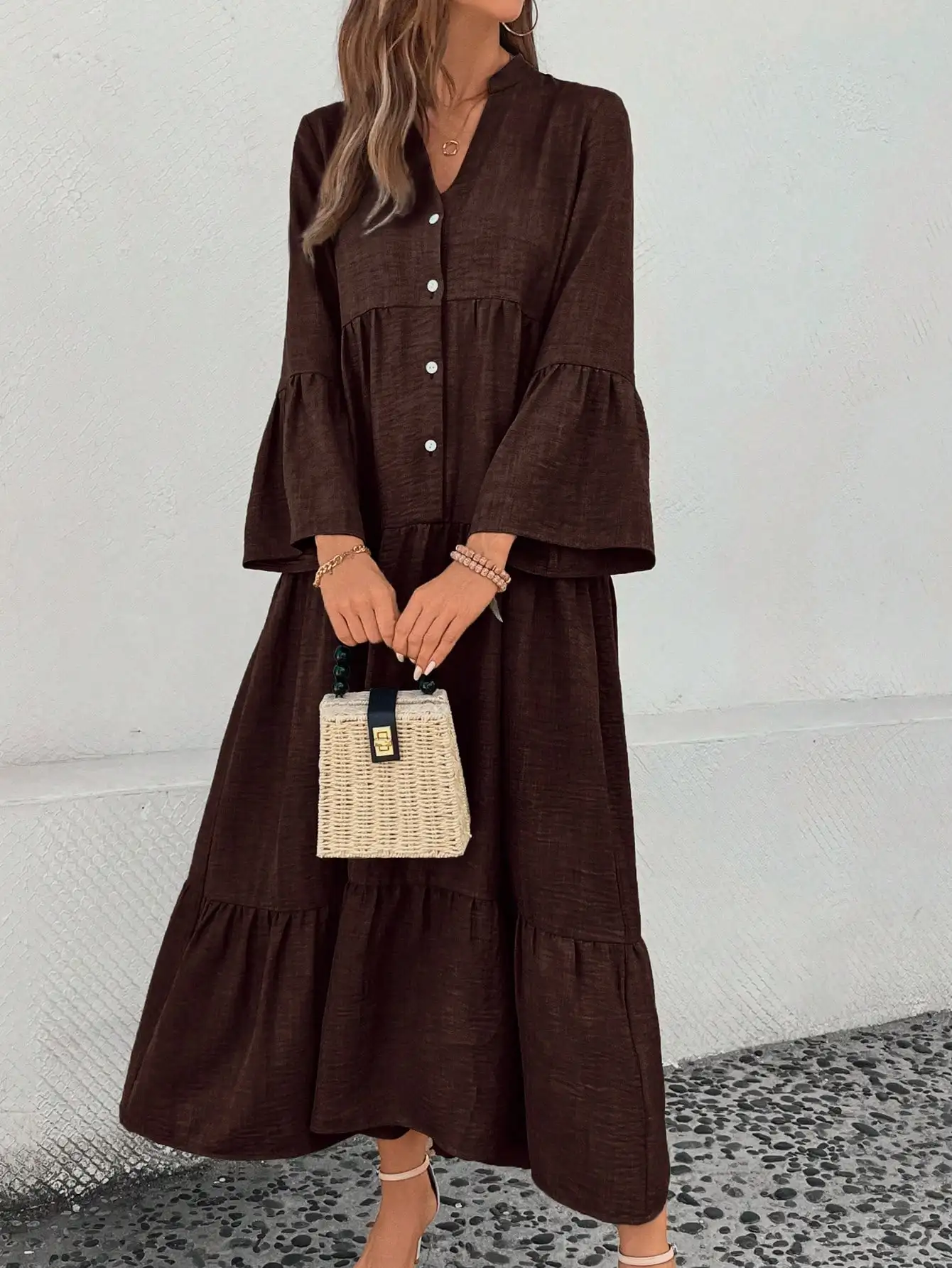 Brown Notched Neck Flare Sleeve Tiered Maxi Dress with Button Front
Brown Notched Neck Flare Sleeve Tiered Maxi Dress with Button Front