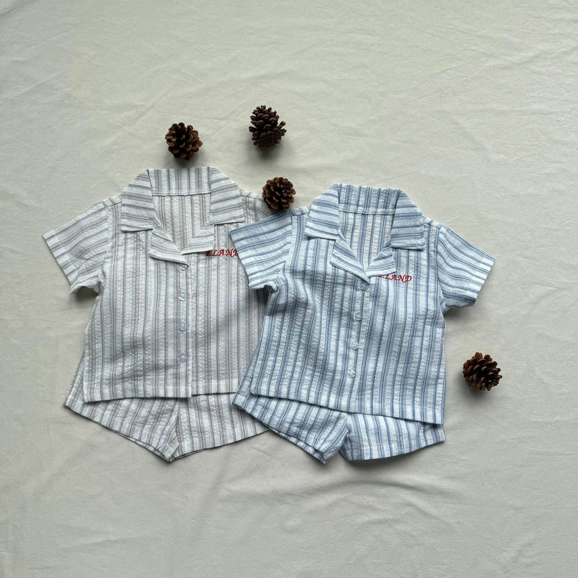 2025 Summer New Baby Short Sleeve Clothes Set Infant Lapel Striped Shirts + Shorts 2pcs Suit Boy Girl Versatile Casual Set
2025 Summer New Baby Short Sleeve Clothes Set Infant Lapel Striped Shirts + Shorts 2pcs Suit Boy Girl Versatile Casual Set