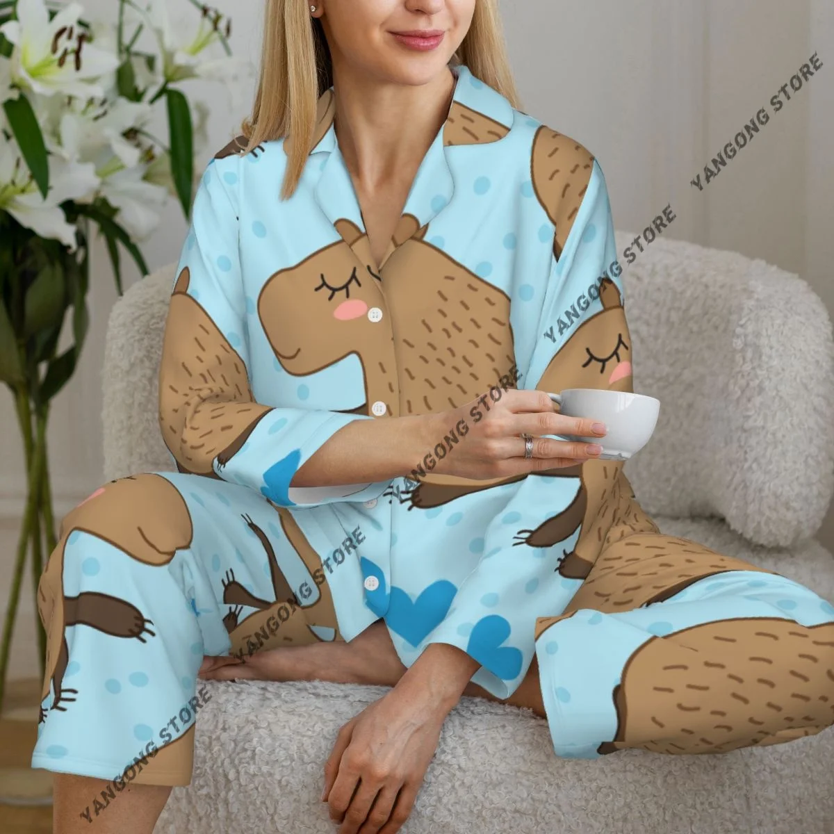 Women's Pajamas Long-sleeved Girl Loungewear Two-piece Set Cute Capybara Heart Pajamas for Autumn Spring
Women's Pajamas Long-sleeved Girl Loungewear Two-piece Set Cute Capybara Heart Pajamas for Autumn Spring