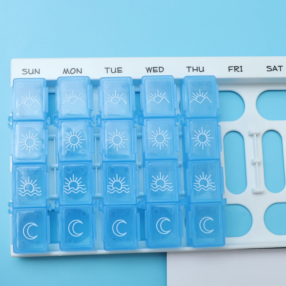 7 дней, 28 отделений, еженедельная коробка для таблеток, громкое напоминание о тревоге, 4 раза, ежедневные настройки большой емкости, съемный таймер, ЖК-дисплей
7 дней, 28 отделений, еженедельная коробка для таблеток, громкое напоминание о тревоге, 4 раза, ежедневные настройки большой емкости, съемный таймер, ЖК-дисплей