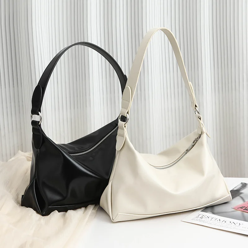 Ladies 2025 New Tote PU Soft Leather Commuter Shoulder Solid Color Large Capacity Crossbody Dumpling Bag
Ladies 2025 New Tote PU Soft Leather Commuter Shoulder Solid Color Large Capacity Crossbody Dumpling Bag