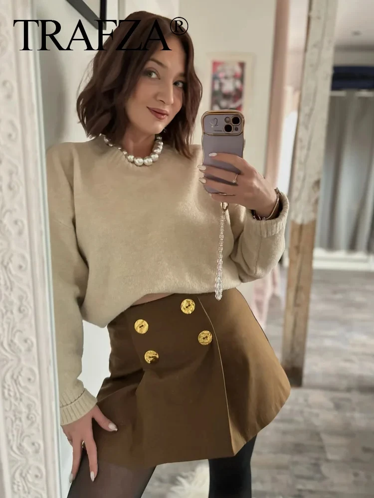 TRAFZA Women's Fashion Versatile Solid Gold Button Casual Mini Skirt Female Sexy Elegant High Street Zipper Pleated Brown Skirt
TRAFZA Women's Fashion Versatile Solid Gold Button Casual Mini Skirt Female Sexy Elegant High Street Zipper Pleated Brown Skirt