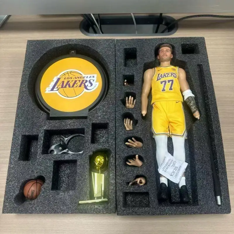 DD Toys Basketball Soldier Set Doncic Figure Rubberized T002 Collection
DD Toys Basketball Soldier Set Doncic Figure Rubberized T002 Collection