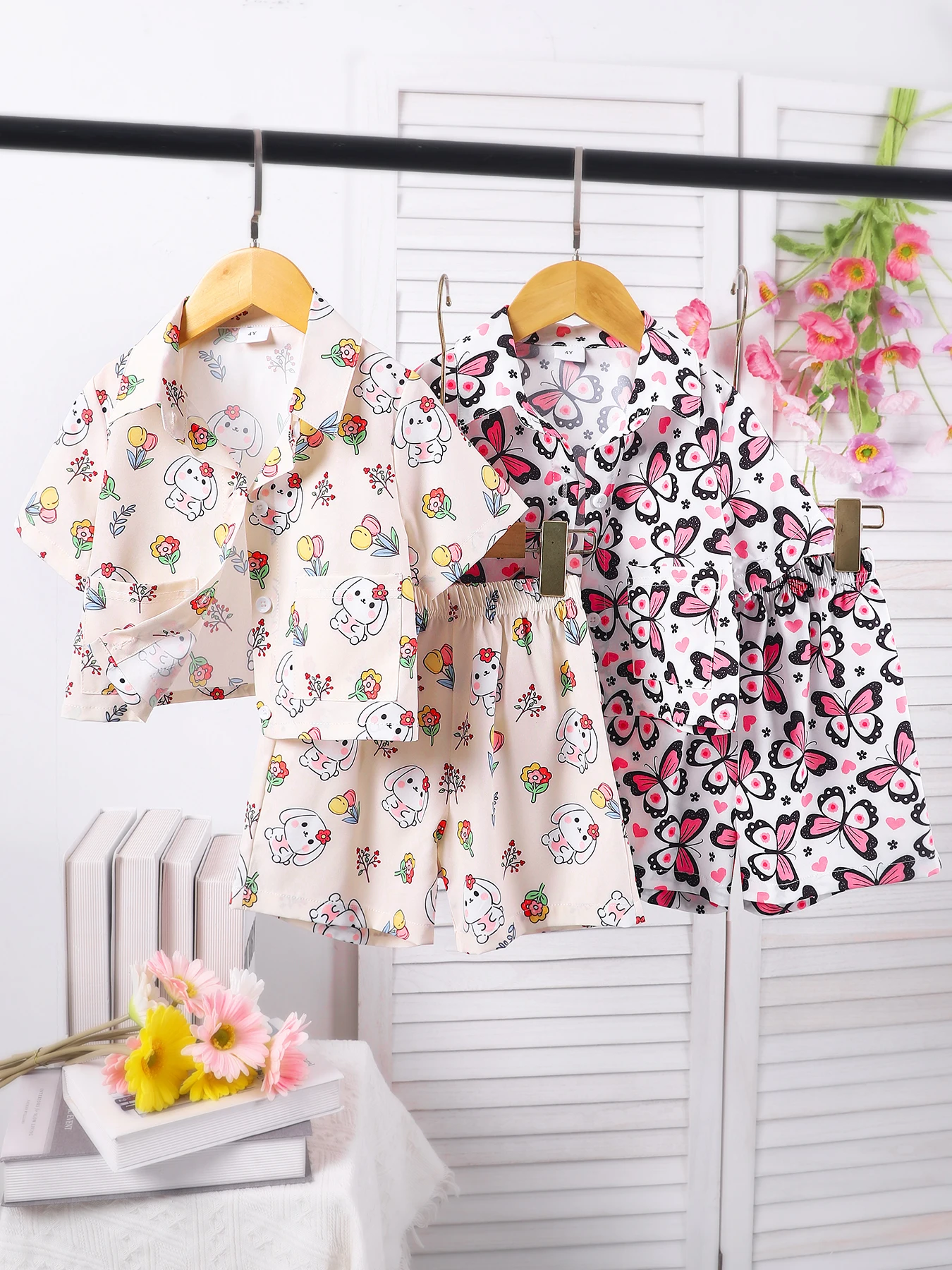 Girls' casual two-piece set, summer collar fashion animal print short sleeved top+shorts casual set
Girls' casual two-piece set, summer collar fashion animal print short sleeved top+shorts casual set