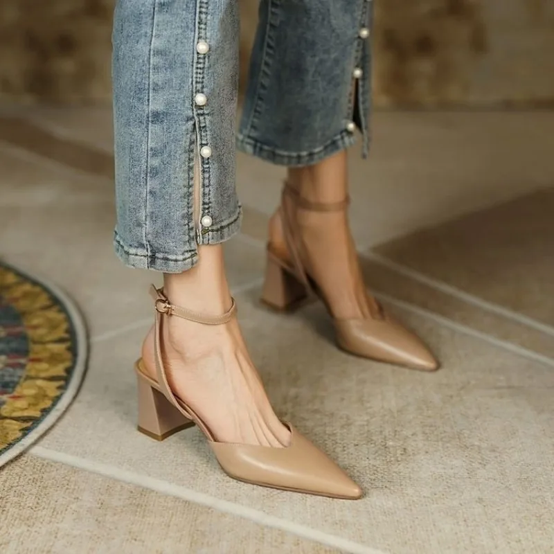 2024 Ladies High Heels Backless Mary Jane Shoes Vintage Style High Heels Elegant Fashion Pointed Women Sandals Shoes for Women
2024 Ladies High Heels Backless Mary Jane Shoes Vintage Style High Heels Elegant Fashion Pointed Women Sandals Shoes for Women