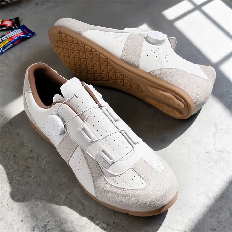 Bicycle professional cycling shoes unisex four seasons new hard soled breathable non-slip lock free power assisted riding shoes
Bicycle professional cycling shoes unisex four seasons new hard soled breathable non-slip lock free power assisted riding shoes