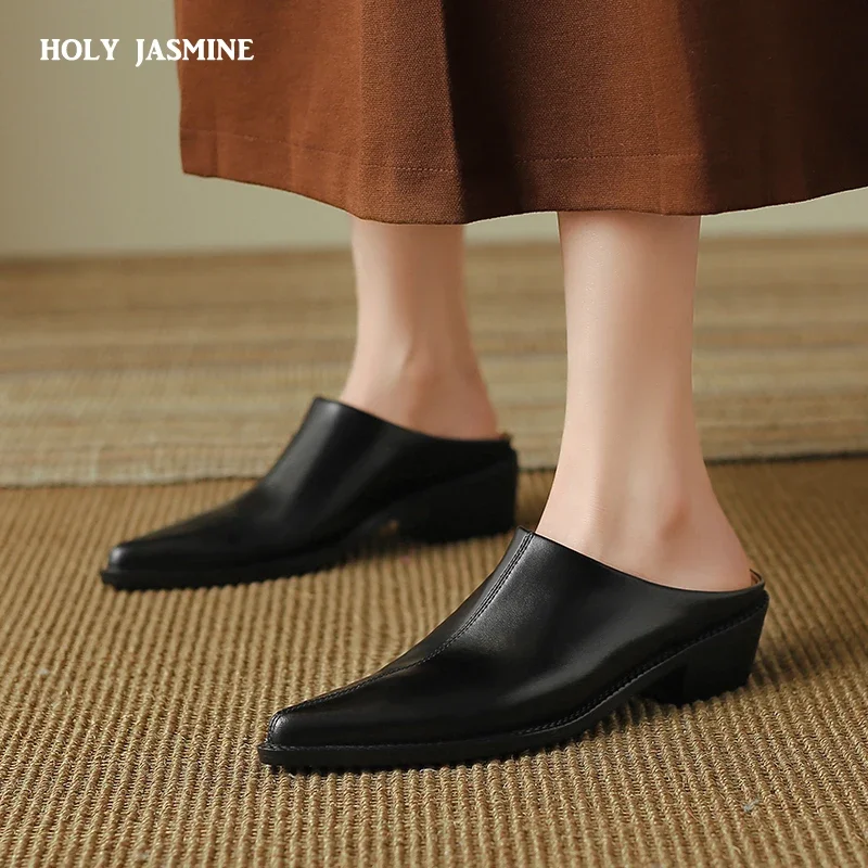 2023 New Ladies Genuine Leather Mules Fashion High Heel Chunky Heels Summer Slippers Women Casual Office Black Brown Shoes Woman
2023 New Ladies Genuine Leather Mules Fashion High Heel Chunky Heels Summer Slippers Women Casual Office Black Brown Shoes Woman