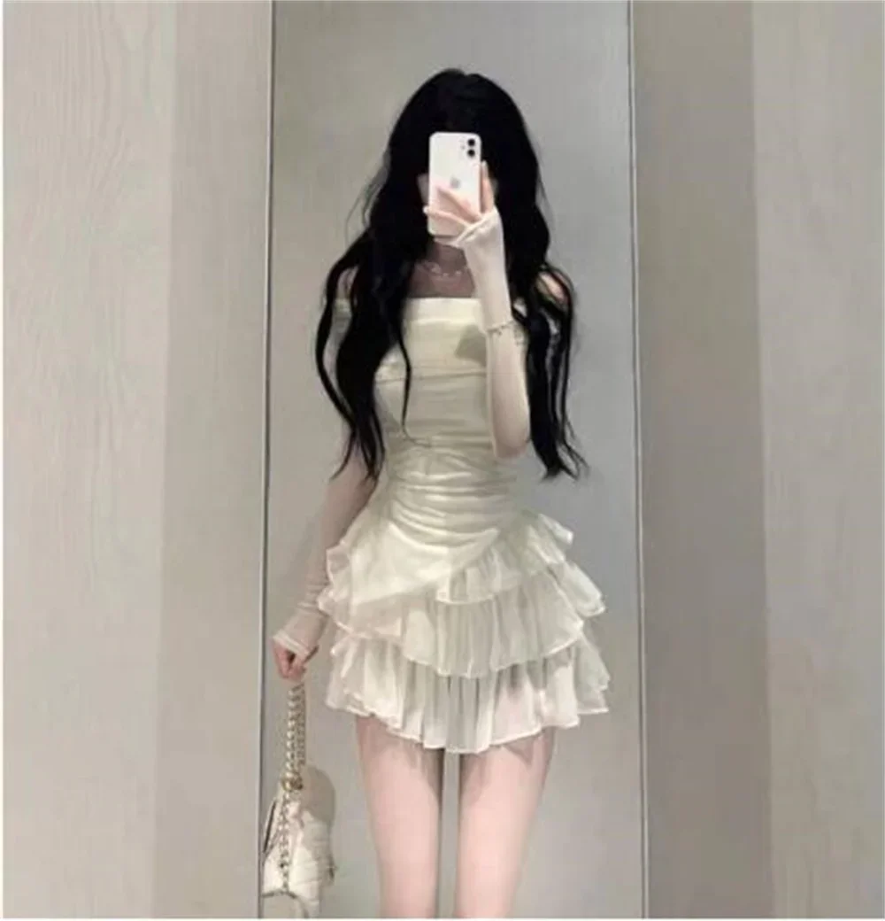 2025 Korean Fashion Slash Neck Solid Pleated Two Pieces SetSlim Irregular Women T-shirt + Fashion Sweet Layered Cake Skirts
2025 Korean Fashion Slash Neck Solid Pleated Two Pieces SetSlim Irregular Women T-shirt + Fashion Sweet Layered Cake Skirts