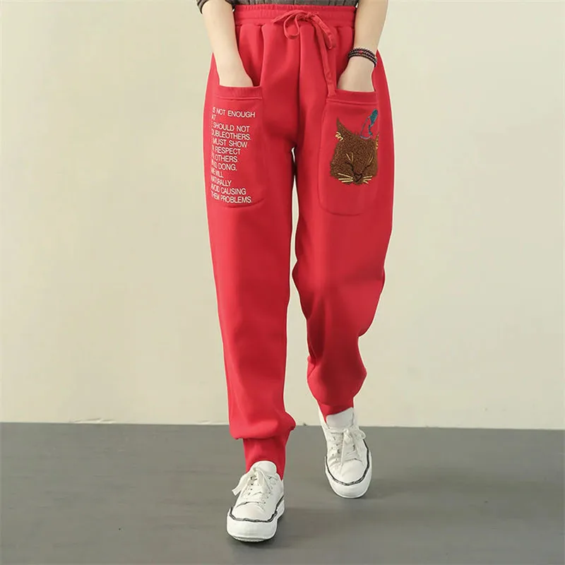 Black Red Velvet Padded Pants Women Autumn Winter New Loose Pants Elastic Waist Casual Harlan Pantalones Pocket Fashion Trousers
Black Red Velvet Padded Pants Women Autumn Winter New Loose Pants Elastic Waist Casual Harlan Pantalones Pocket Fashion Trousers