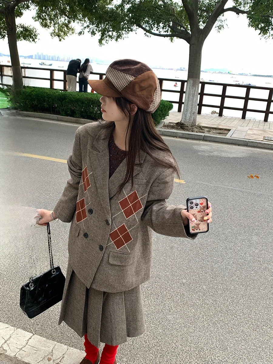 Sinbounboun British Style Patchwork High Waist A-Line Skirt Suit Long Sleeve Autumn Fashion Set Women's Coat And Skirt Ensemble
Sinbounboun British Style Patchwork High Waist A-Line Skirt Suit Long Sleeve Autumn Fashion Set Women's Coat And Skirt Ensemble