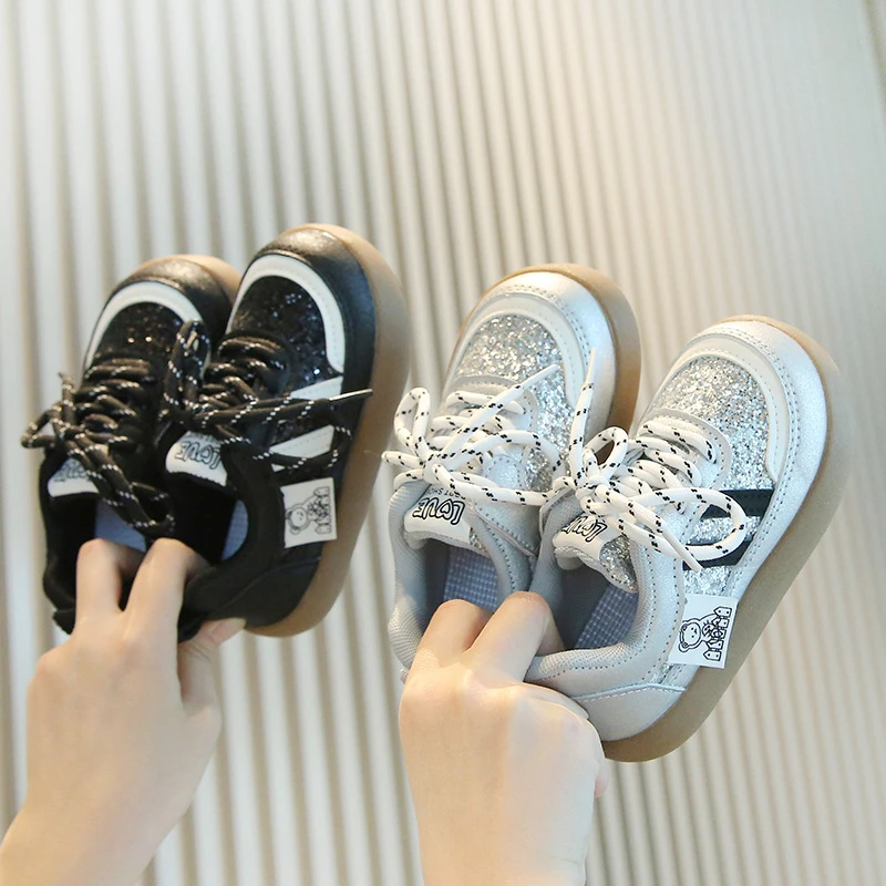 Kids Casual Board Shoes Spring Autumn New Hook And Loop Design Soft Sole Breathable Non Slip Comfortable Lightweight Daily
Kids Casual Board Shoes Spring Autumn New Hook And Loop Design Soft Sole Breathable Non Slip Comfortable Lightweight Daily