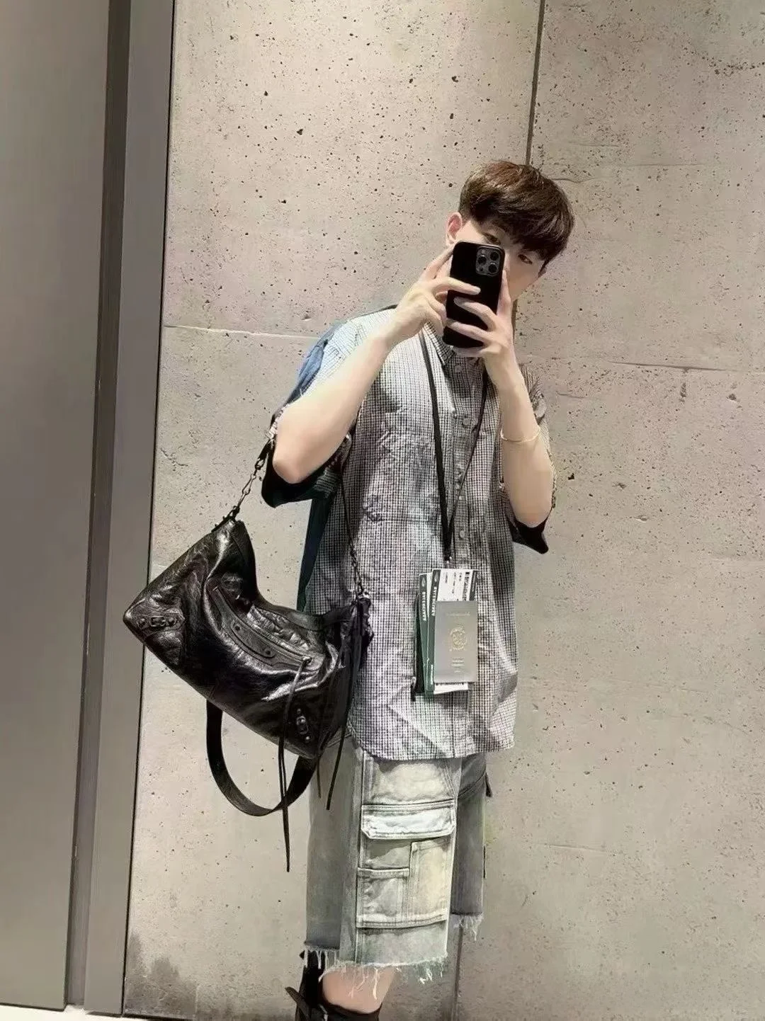 Байкерская сумка для подмышек, масляная восковая кожа, матовая замшевая сумка в стиле ретро с заклепками из кожи оленя, повседневная однотонная сумка
Байкерская сумка для подмышек, масляная восковая кожа, матовая замшевая сумка в стиле ретро с заклепками из кожи оленя, повседневная однотонная сумка