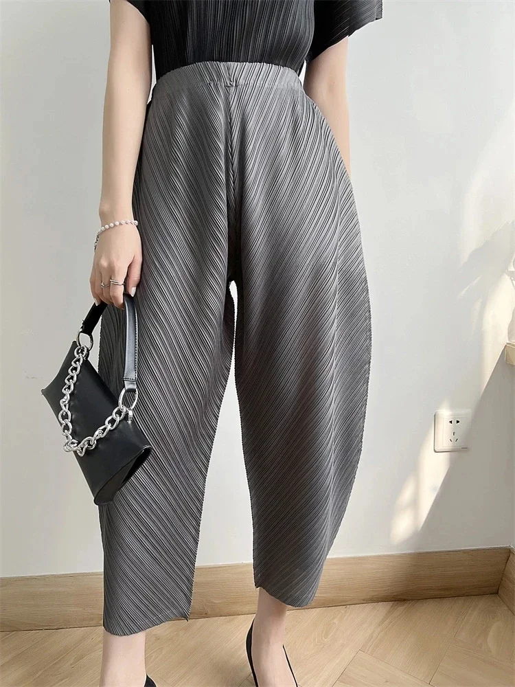 Pleated Pants Women's 2025 New Pants Fashion All-Match Pleated Casual Loose Wide-Leg Pants Streetwear Women
Pleated Pants Women's 2025 New Pants Fashion All-Match Pleated Casual Loose Wide-Leg Pants Streetwear Women