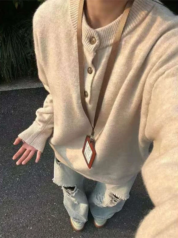 American Retro Men's Knitwear Henry Collar Sweater Lazy Sle Base Layer irt Soft Loose Fit Casual Loose Sle Autumn Wear
American Retro Men's Knitwear Henry Collar Sweater Lazy Sle Base Layer irt Soft Loose Fit Casual Loose Sle Autumn Wear