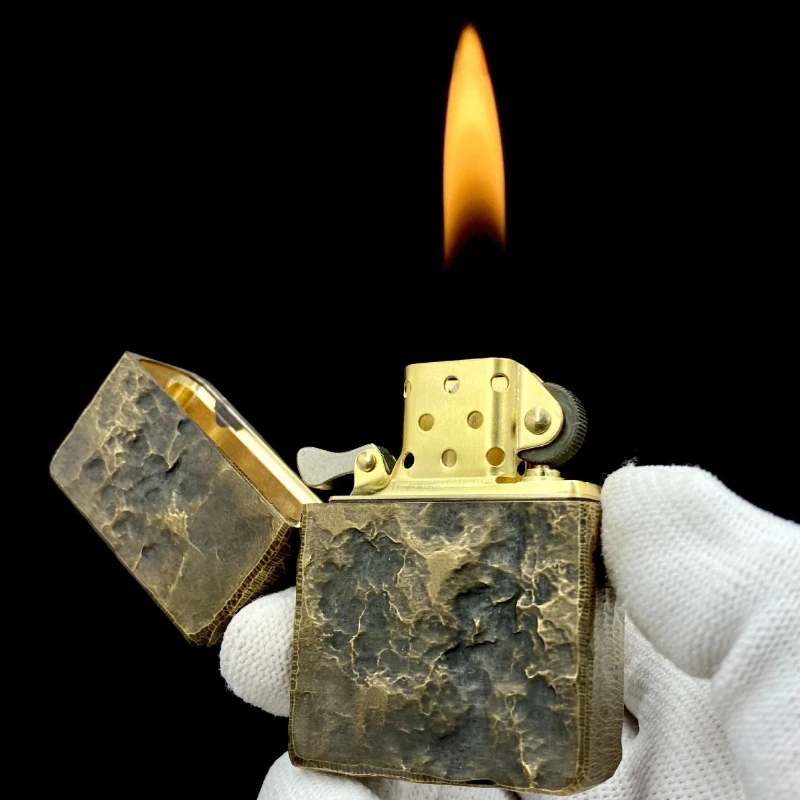 ZORRO 912S бронированная латунная зажигалка для керосины, каменная рельефная старая ремесленная ретро ветрозащитная зажигалка для шлифовального круга, мужская коллекция в подарок
ZORRO 912S бронированная латунная зажигалка для керосины, каменная рельефная старая ремесленная ретро ветрозащитная зажигалка для шлифовального круга, мужская коллекция в подарок