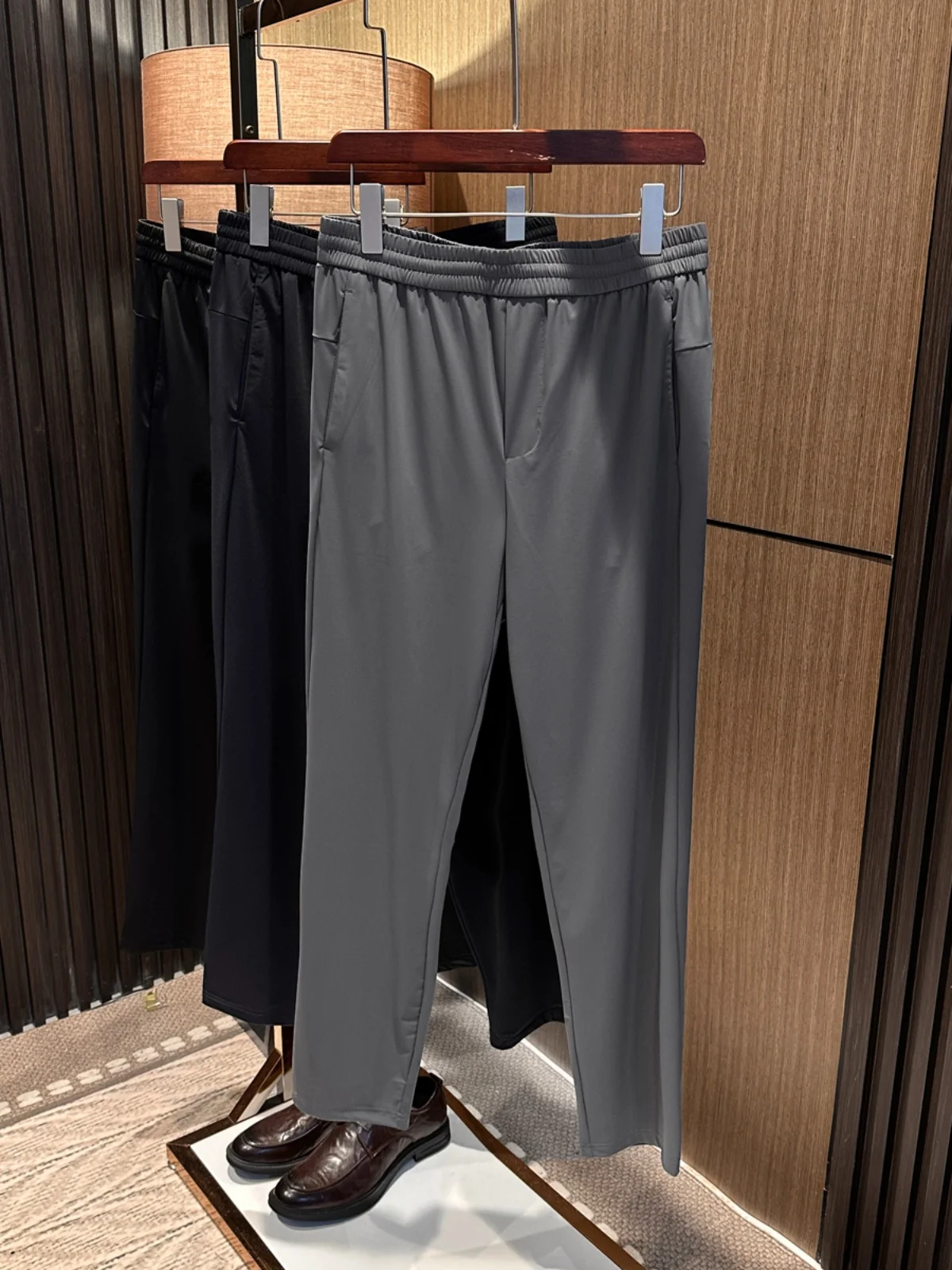 Мужские брюки из ледяного шелка: комфортные, дышащие, для активного отдыха, повседневные, модные, городские, прямого кроя
Мужские брюки из ледяного шелка: комфортные, дышащие, для активного отдыха, повседневные, модные, городские, прямого кроя