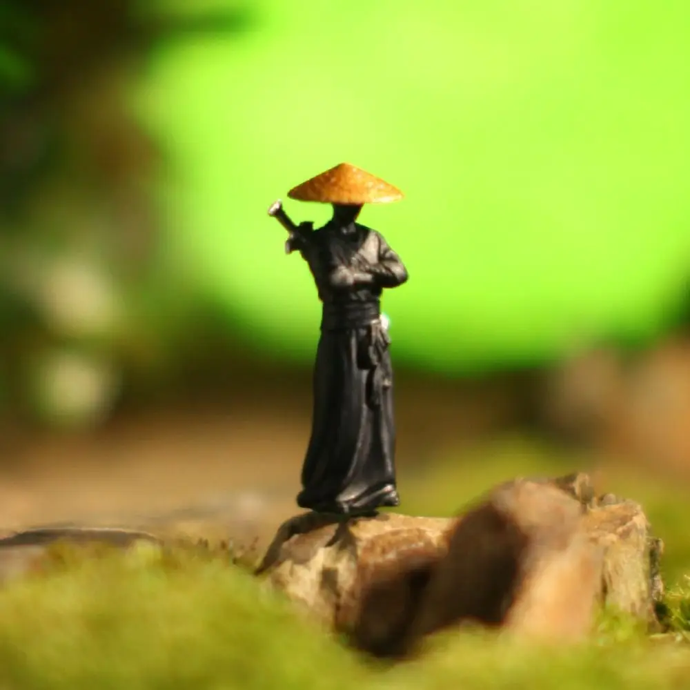 Mini Landscape Supplies Mini Chinese Swordsman Figure Creative Waterproof Cat Sculptures Cute Exquisite Garden Miniatures Gift
Mini Landscape Supplies Mini Chinese Swordsman Figure Creative Waterproof Cat Sculptures Cute Exquisite Garden Miniatures Gift