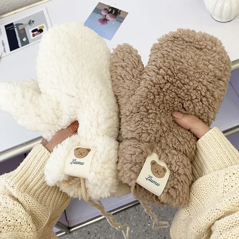 Plush Kawaii Warm Gloves Soft Winter Thick Fingerless Korean Japanese Bear Gloves With Ropes Casual Outdoor Riding Mittens Warm
Plush Kawaii Warm Gloves Soft Winter Thick Fingerless Korean Japanese Bear Gloves With Ropes Casual Outdoor Riding Mittens Warm