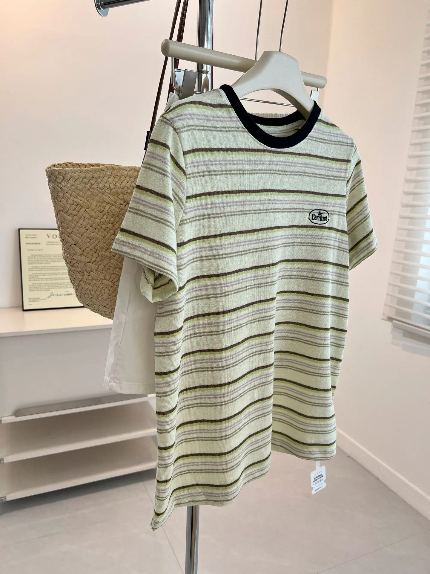 plus Size 240lbs Letter Embroidery Striped Short Sleeve T-Shirt Women Summer Loose Slimming Lightweight Comfortable Half Sleeve
plus Size 240lbs Letter Embroidery Striped Short Sleeve T-Shirt Women Summer Loose Slimming Lightweight Comfortable Half Sleeve