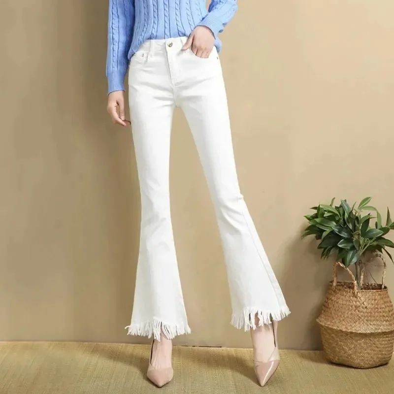 Women White Jeans Large Size High Waist Flare Pants Spring Autumn Tassel Denim Jeans Pants Women Cowboy Trousers JJ211
Women White Jeans Large Size High Waist Flare Pants Spring Autumn Tassel Denim Jeans Pants Women Cowboy Trousers JJ211