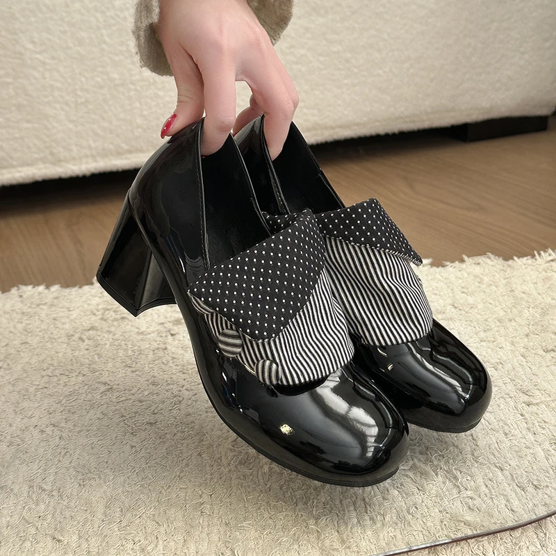 Women's Shoes French Retro Mary Jane Shoes Designer Shoes for Women Spring Round Toe Shallow Single Shoe Block Heel High Heels
Women's Shoes French Retro Mary Jane Shoes Designer Shoes for Women Spring Round Toe Shallow Single Shoe Block Heel High Heels