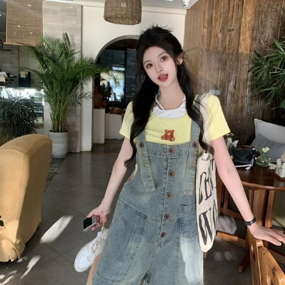 Retro Denim Jumpsuit 2025 Summer New Niche Design Wide-Leg Loose Slim Short Short Style Pants
Retro Denim Jumpsuit 2025 Summer New Niche Design Wide-Leg Loose Slim Short Short Style Pants