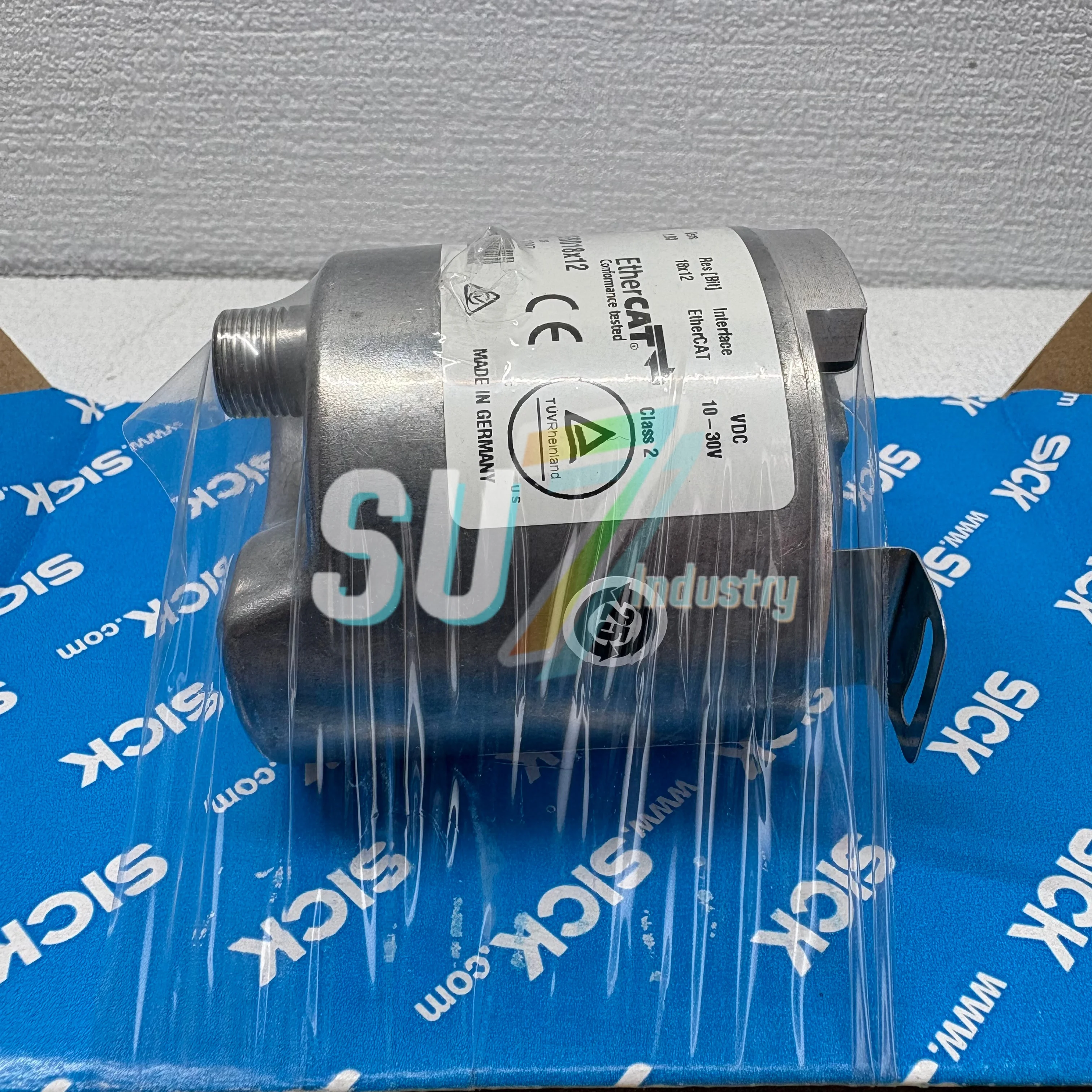 AFM60A-BDEB018X12 1059057 Энкодер 100% НОВЫЙ
AFM60A-BDEB018X12 1059057 Энкодер 100% НОВЫЙ