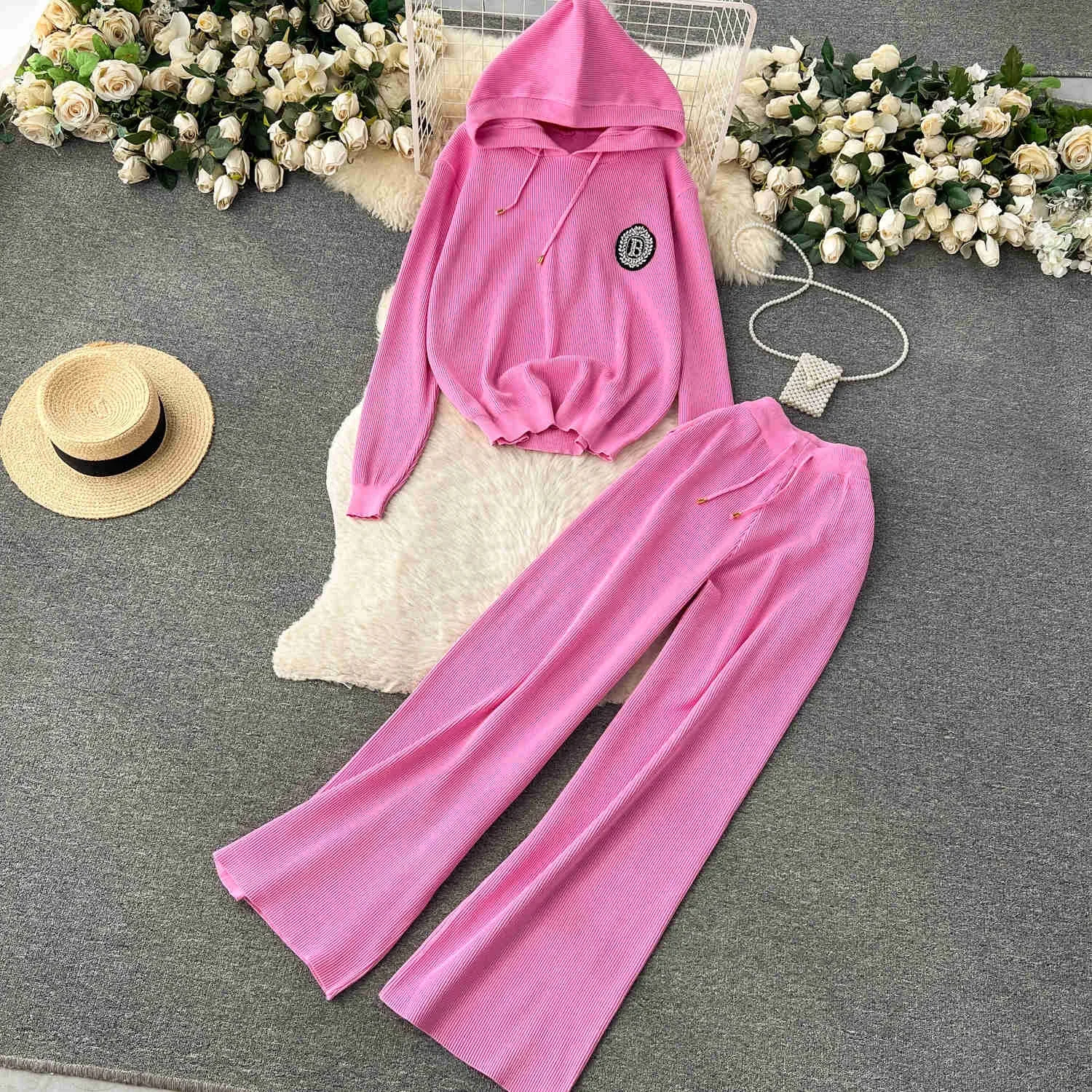 Women Two Pieces Casual Trousers Set Girl Spring Autumn Solid Hooded Collor Long Sleeve Sweater Top And Elastic Long Pants Suits
Women Two Pieces Casual Trousers Set Girl Spring Autumn Solid Hooded Collor Long Sleeve Sweater Top And Elastic Long Pants Suits