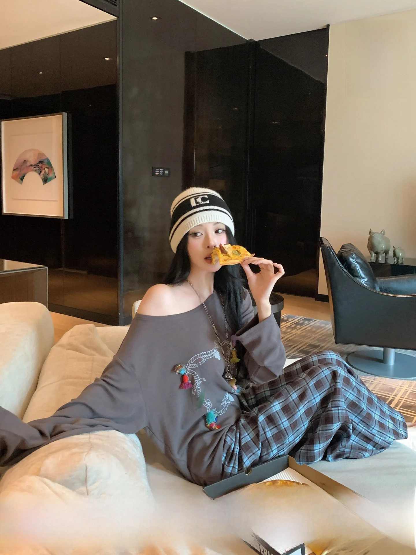 Okaaay Casual Long Sve T-irt Women's Loose Fit Vintage Lazy Candy Sle Fringe Side oulder Top Korean Sle
Okaaay Casual Long Sve T-irt Women's Loose Fit Vintage Lazy Candy Sle Fringe Side oulder Top Korean Sle