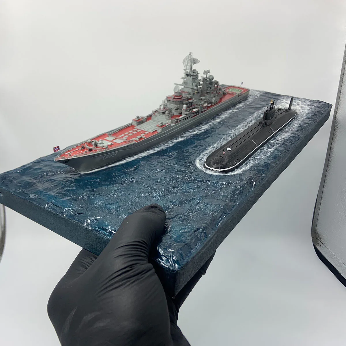 1/700 Kirov-class Cruiser Peter The Great and Typhoon-class Nuclear Submarine Scene Model Handcrafted Ship Static Model Ship Toy
1/700 Kirov-class Cruiser Peter The Great and Typhoon-class Nuclear Submarine Scene Model Handcrafted Ship Static Model Ship Toy